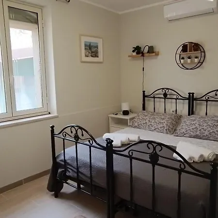 Artemis Villa